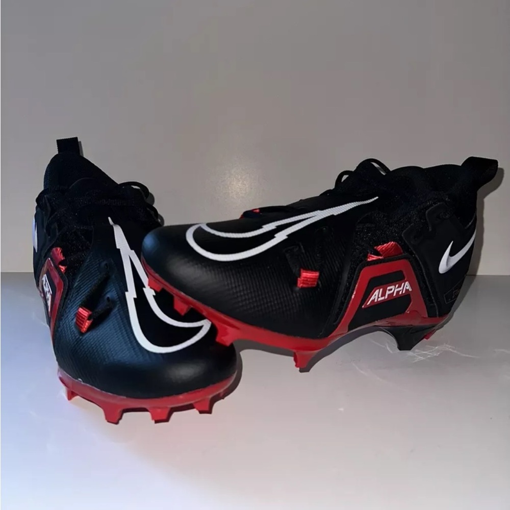 Nike Alpha Menace Pro 3 Football Cleat - Men’s Size 9.5